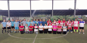 ກິດຈະກຳ ຫຼີ້ນກິລາບານເຕະ ຊາຍ - ຍິງ