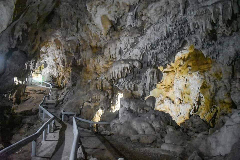 ຖ້ຳຈອມອອງ ເມືອງໄຊ